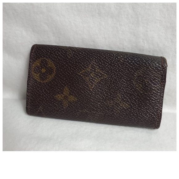 Authentic Preowned LV Key Chain - Picture 2 of 7